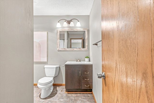 21710 Evergreen Trail, Rogers, MN 55374
