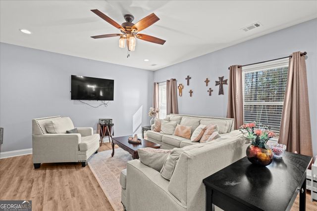 141 Worthington Lane, Villa Rica, GA 30180