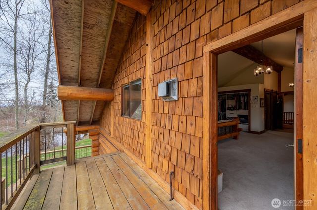 3883 Everett Lane, Ferndale, WA 98248