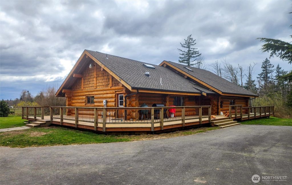 3883 Everett Lane, Ferndale, WA 98248