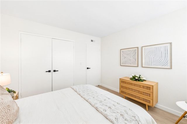 2007 Delaware Street, Huntington Beach, CA 92648