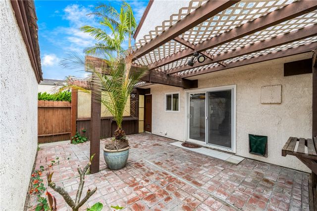 2007 Delaware Street, Huntington Beach, CA 92648