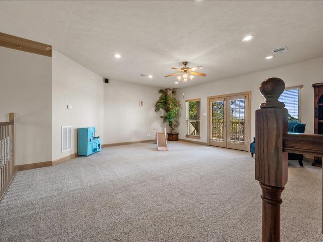 18925 Harbor Side Boulevard, Montgomery, TX 77356