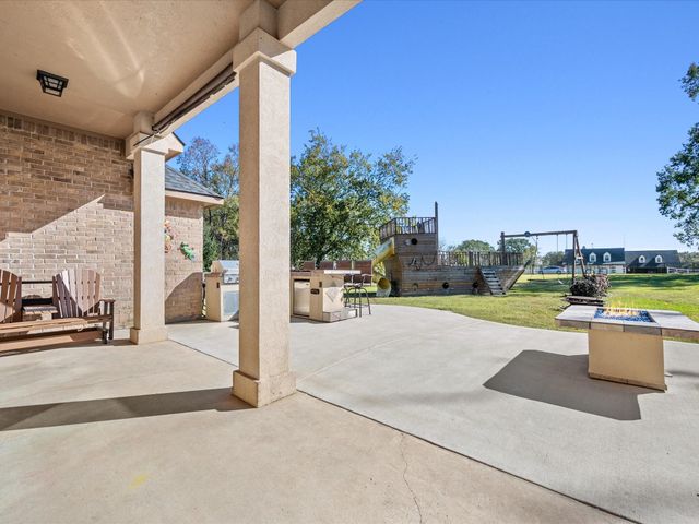 18925 Harbor Side Boulevard, Montgomery, TX 77356