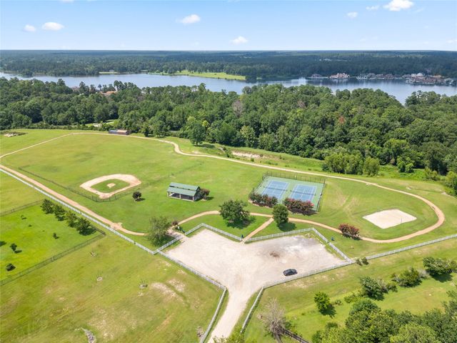 18925 Harbor Side Boulevard, Montgomery, TX 77356