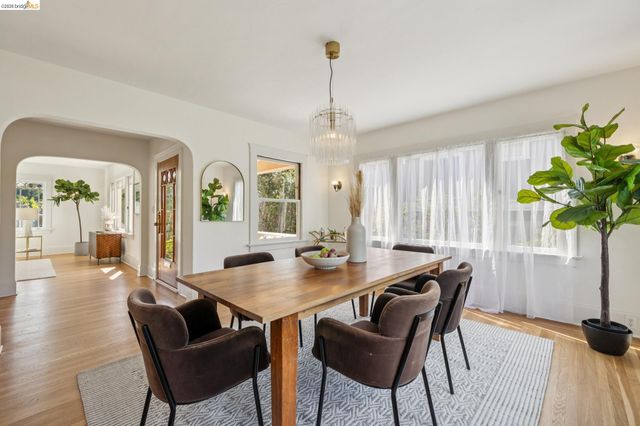630 Longridge Rd, Oakland, CA 94610