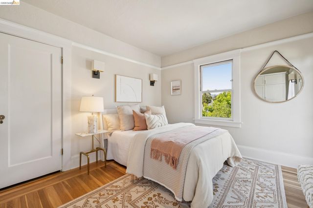 630 Longridge Rd, Oakland, CA 94610