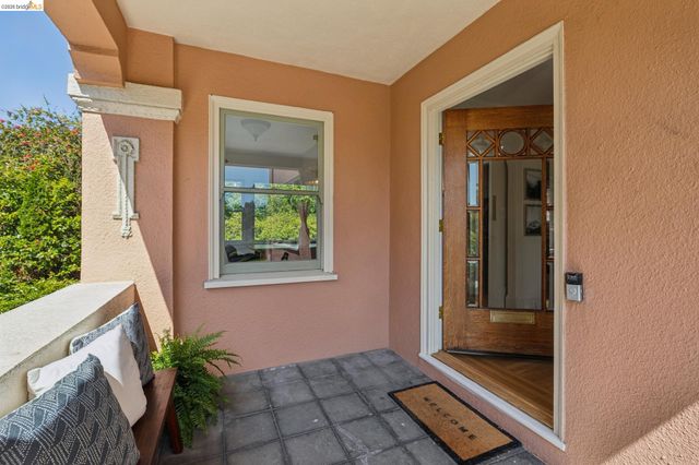 630 Longridge Rd, Oakland, CA 94610