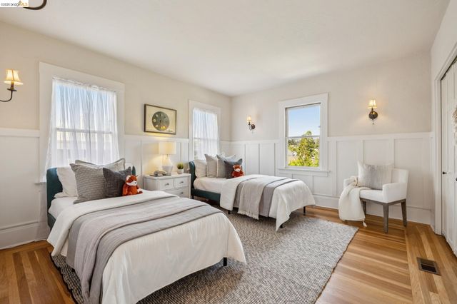 630 Longridge Rd, Oakland, CA 94610