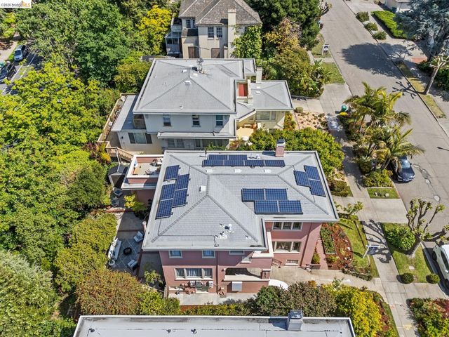 630 Longridge Rd, Oakland, CA 94610