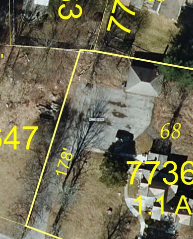 165 S Cross Road 3, Staatsburg, NY 12580