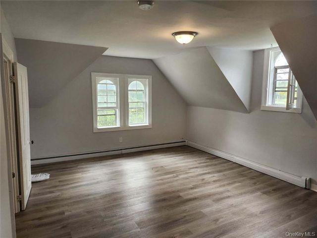 165 S Cross Road 3, Staatsburg, NY 12580