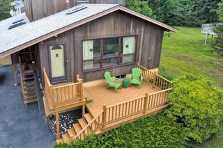 41 Kenwood Rd, Bourne, MA 02559