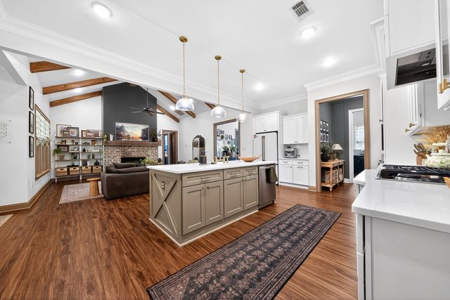 324 S Quail Lane, Pine Mountain, GA 31822