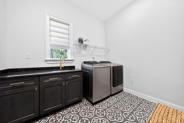 324 S Quail Lane, Pine Mountain, GA 31822