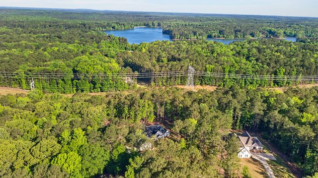 324 S Quail Lane, Pine Mountain, GA 31822