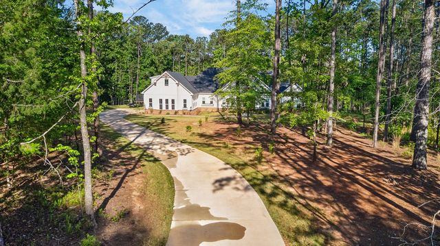 324 S Quail Lane, Pine Mountain, GA 31822