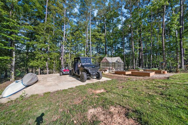 324 S Quail Lane, Pine Mountain, GA 31822