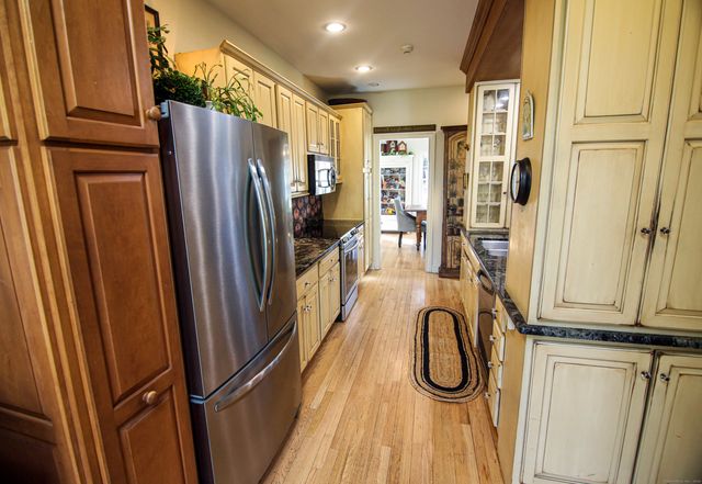 6 Rogers Drive, Stonington, CT 06355