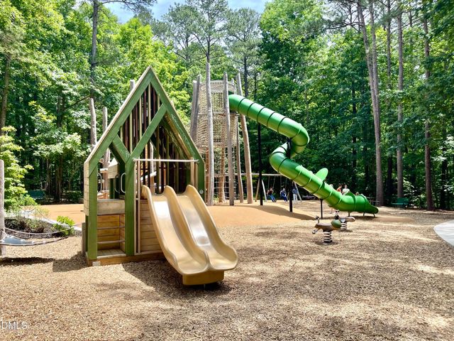 212 Trackers Road, Cary, NC 27513