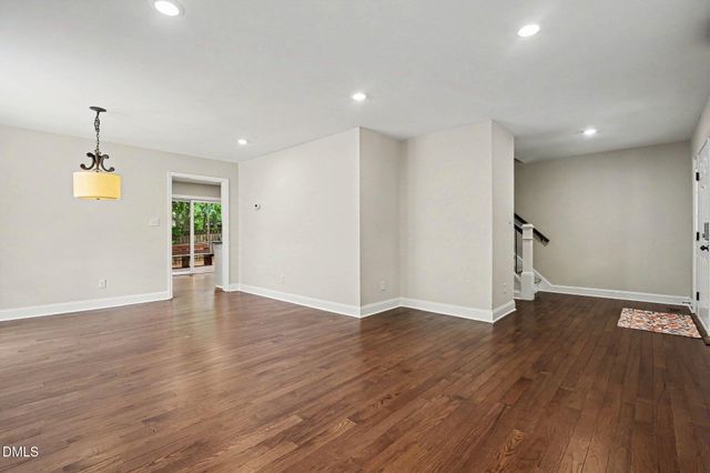 212 Trackers Road, Cary, NC 27513