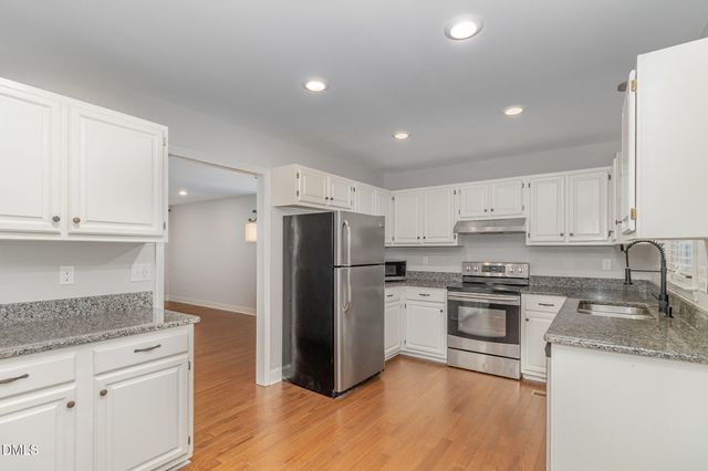 212 Trackers Road, Cary, NC 27513