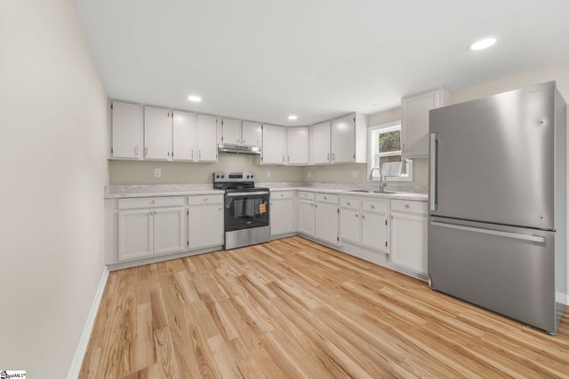 139 Davis Road, Easley, SC 29640