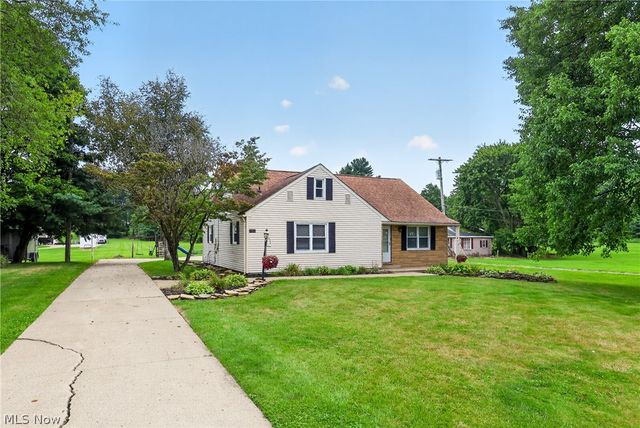 1100 Fairfield School Road, Columbiana, OH 44408