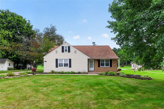 1100 Fairfield School Road, Columbiana, OH 44408