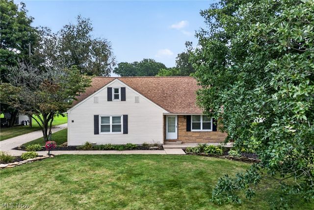 1100 Fairfield School Road, Columbiana, OH 44408