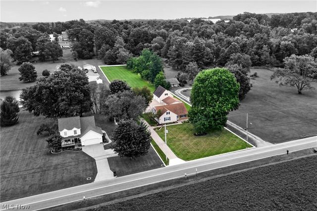 1100 Fairfield School Road, Columbiana, OH 44408