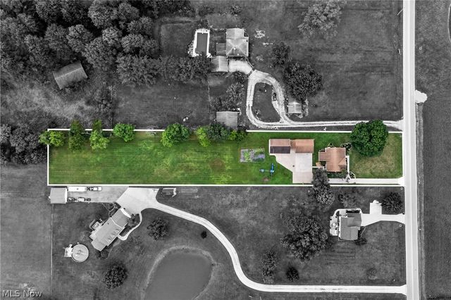 1100 Fairfield School Road, Columbiana, OH 44408