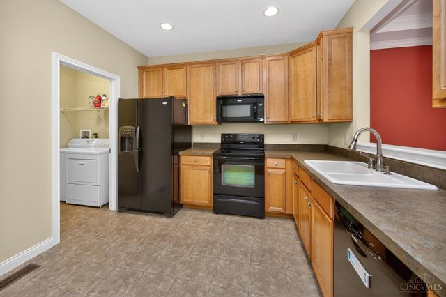 808 Townscapes Court, Miami Twp, OH 45140