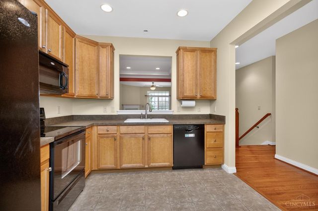 808 Townscapes Court, Miami Twp, OH 45140