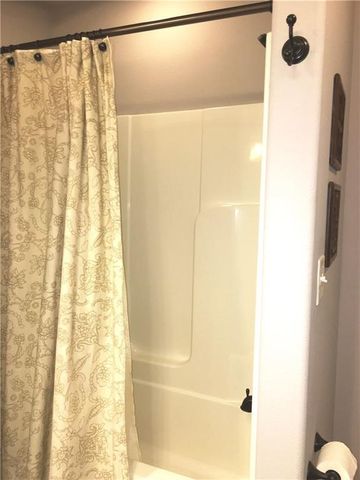 2960 W Topaz Drive, Fayetteville, AR 72704