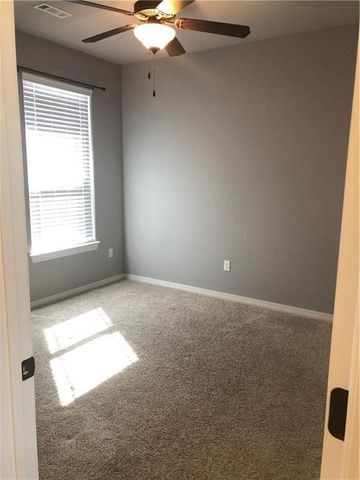 2960 W Topaz Drive, Fayetteville, AR 72704