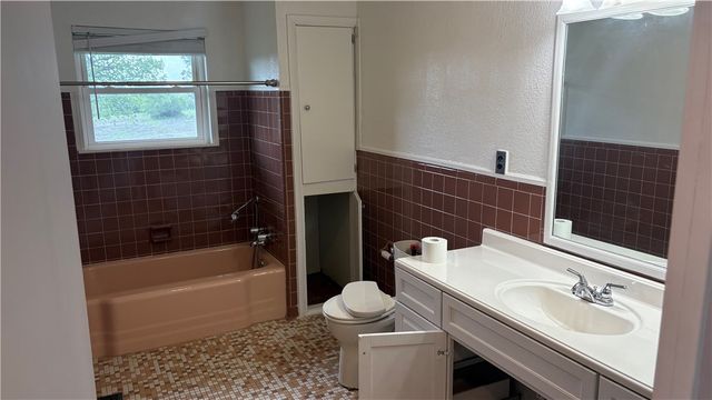 2 Old Wire Road, Atkins, AR 72823