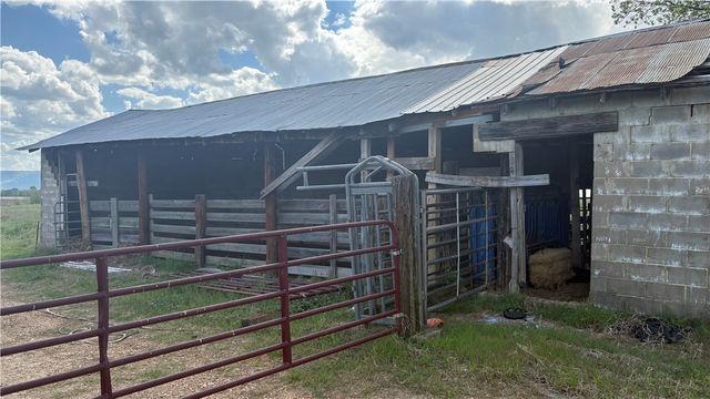 2 Old Wire Road, Atkins, AR 72823