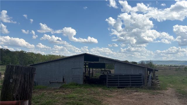 2 Old Wire Road, Atkins, AR 72823