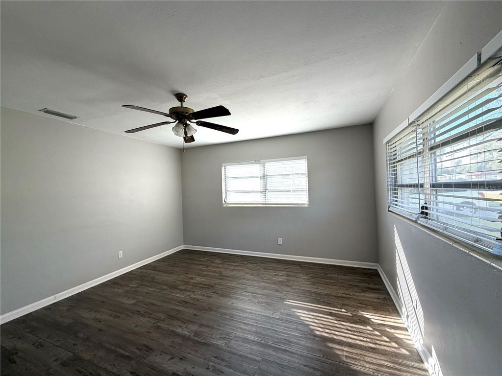 Image 22 of property listing at 1231 VANTAGE DRIVE, Orlando, FL 32806