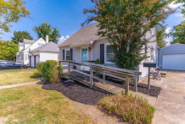 1212 S Rotherwood Avenue, Evansville, IN 47714