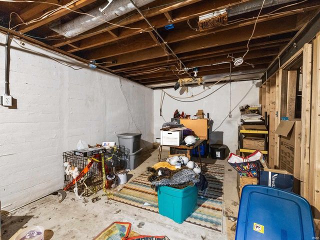 1212 S Rotherwood Avenue, Evansville, IN 47714