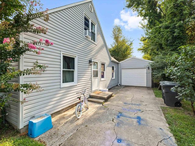 1212 S Rotherwood Avenue, Evansville, IN 47714