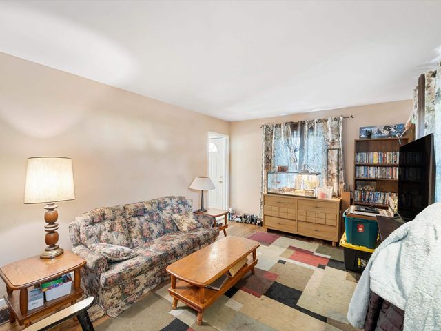 1212 S Rotherwood Avenue, Evansville, IN 47714