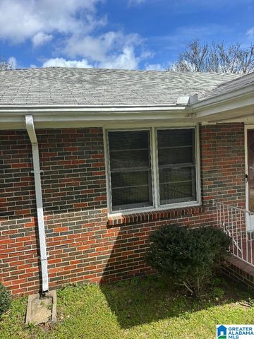 22 DOGWOOD LANE NW, Center Point, AL 35215