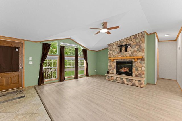 148 Cliffside Drive, Wisconsin Dells, WI 53965