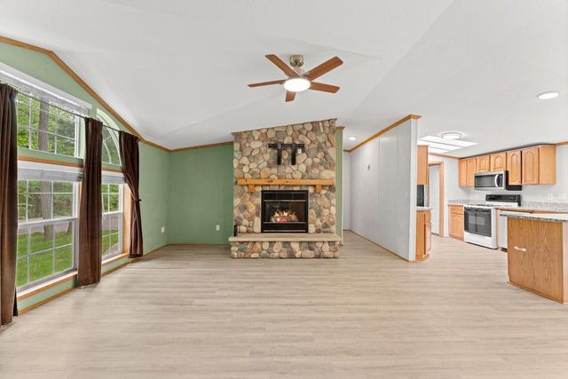 148 Cliffside Drive, Wisconsin Dells, WI 53965