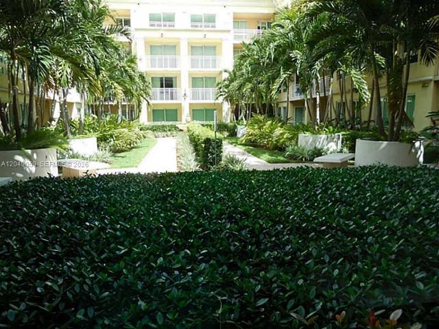 7355 SW 89th Street 722N, Miami, FL 33156