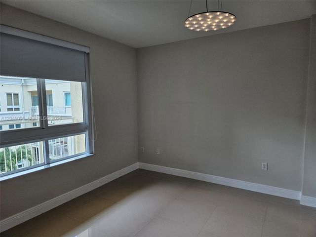 7355 SW 89th Street 722N, Miami, FL 33156