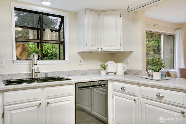 3910 82nd Avenue Ct W, University Place, WA 98466